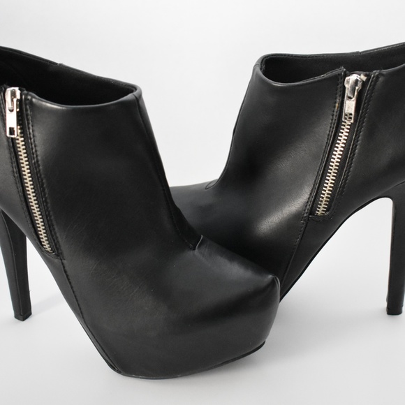 Heeled booties - Picture 3 of 4